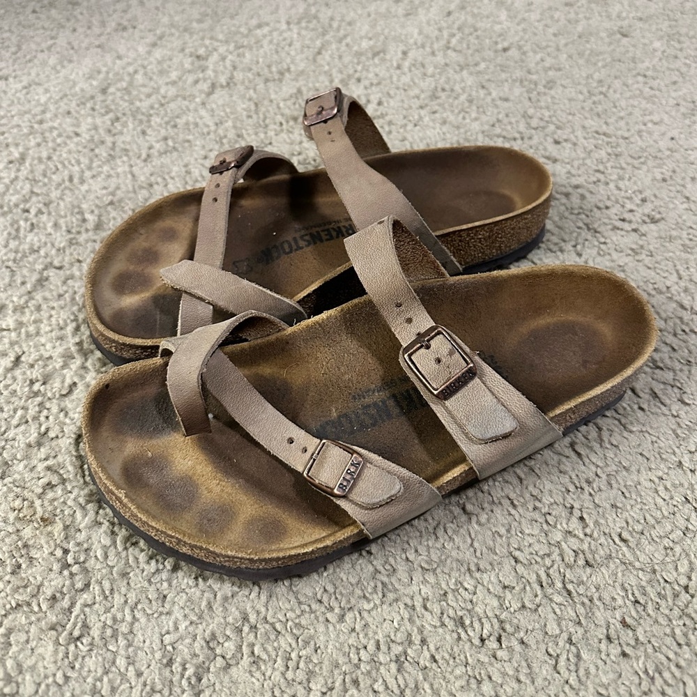 Brown Birkenstock Sandals🤎